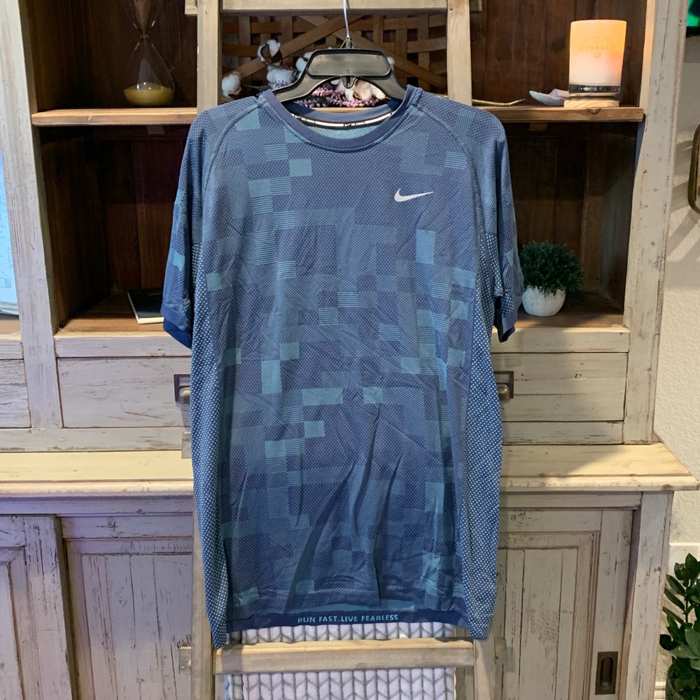 Nike Dri-Fit Running Top Blue Geo Pattern